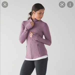 Lululemon Define Jacket in Dusty Maueve Size 6